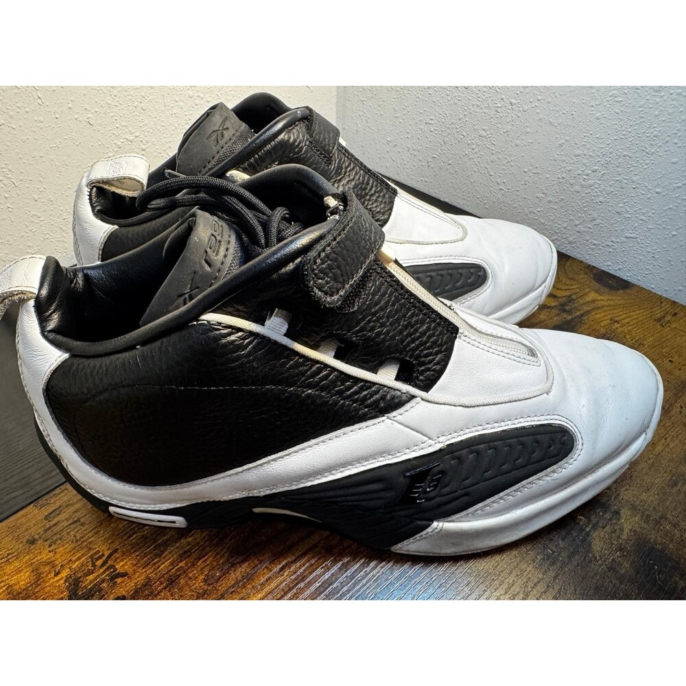 Reebok Answer IV Mens Sz 11 Black White Allen Iverson Basketball Shoes Sneaker
